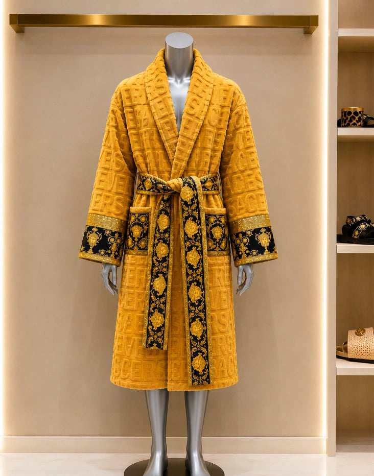 I ♡ Baroque Bathrobe
