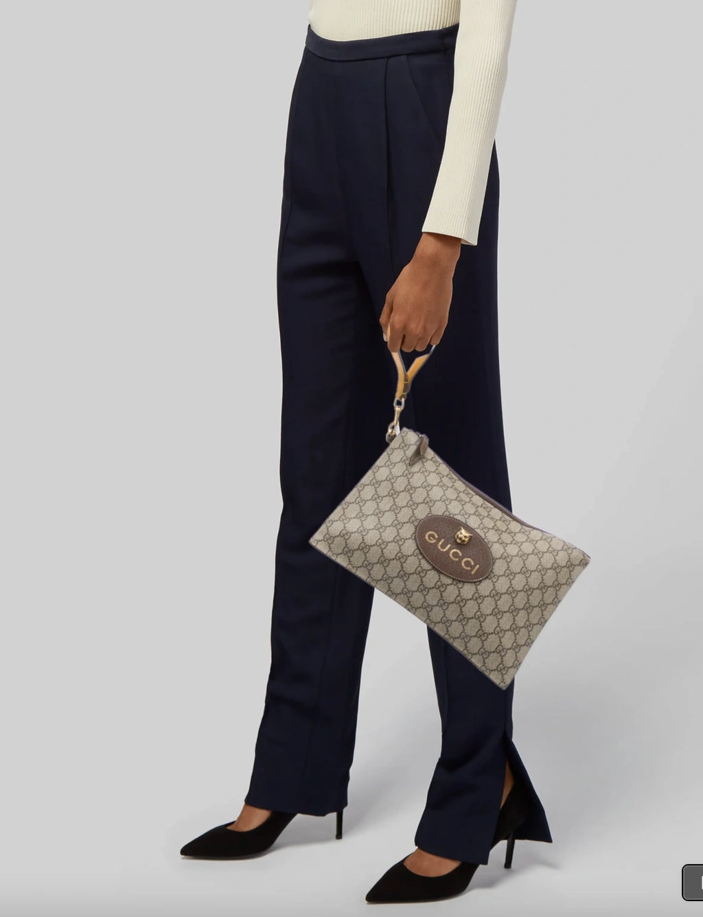 Gucci Neo Vintage GG Supreme Zip Pouch / Wristlet