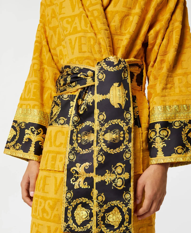 I ♡ Baroque Bathrobe